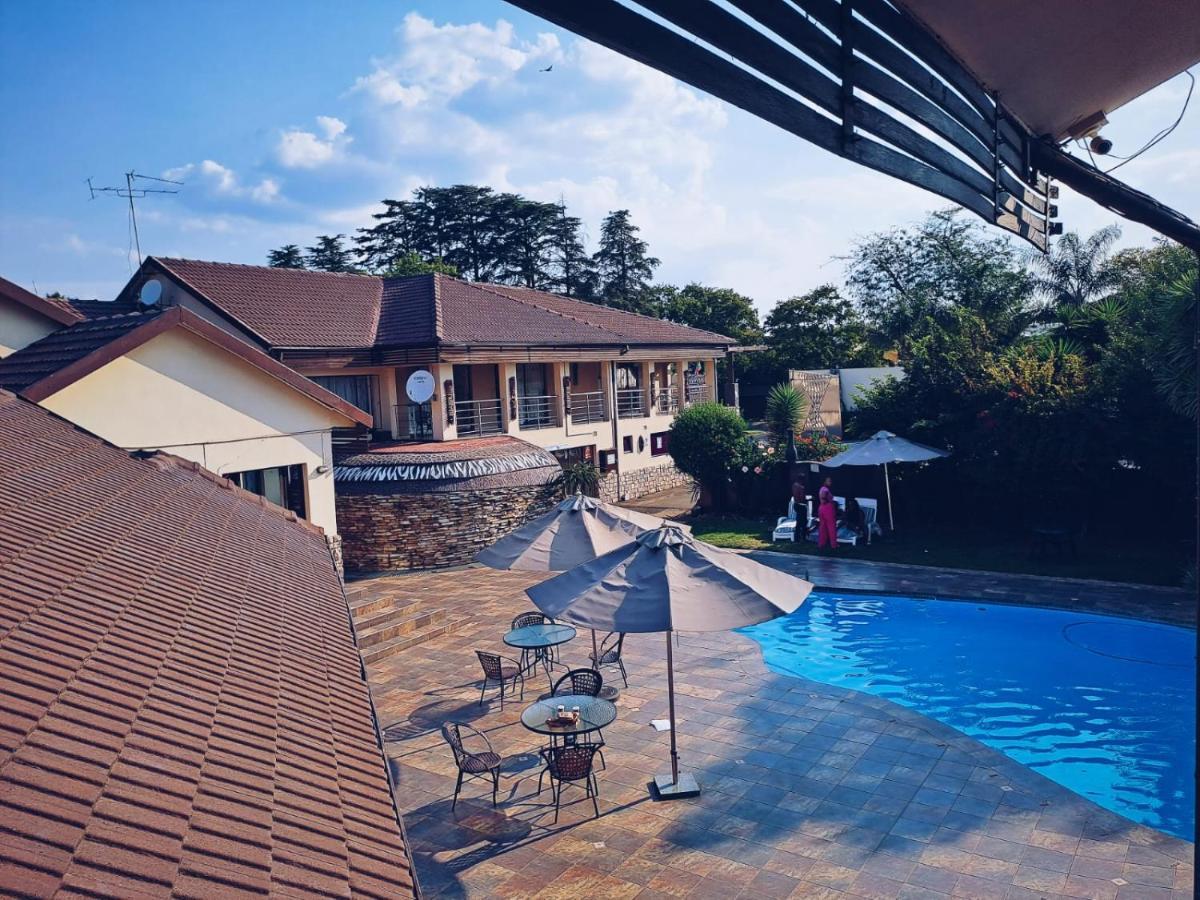 Ecotel Premier Lodge & Conference Centre เบโนนิ ภายนอก รูปภาพ