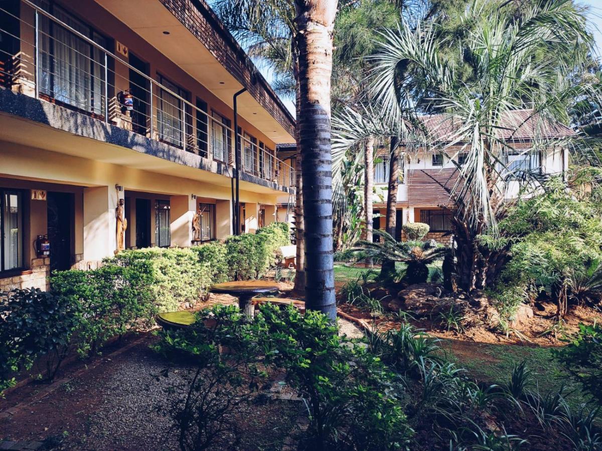 Ecotel Premier Lodge & Conference Centre เบโนนิ ภายนอก รูปภาพ